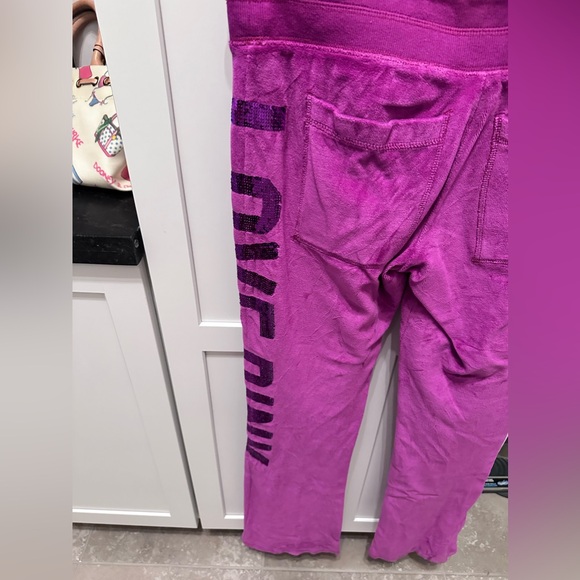 Victoria’s Secret Pink Violet purple velour sweat pants - Picture 6 of 8